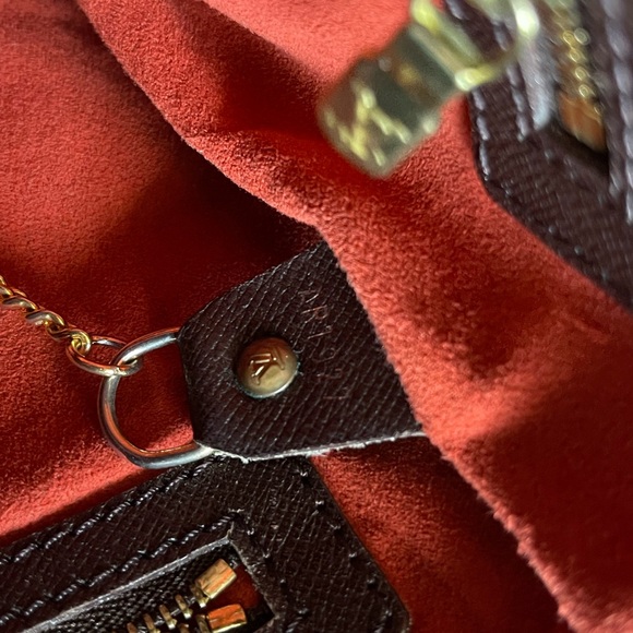 LOUIS VUITTON Damier Ebene Marais Bucket - Picture 9 of 13